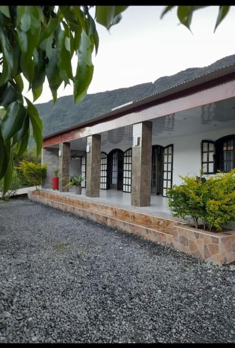 Charmante Maison Au Coeur Des 3 Montagnes Salazie Eksteriør bilde